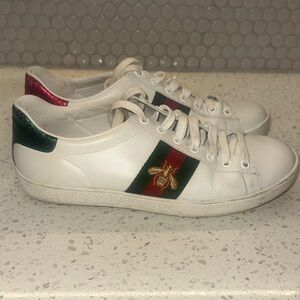 Gucci Leather Ace Sneakers with Green and Red Stripe and Gold Bee 2 dustbags
